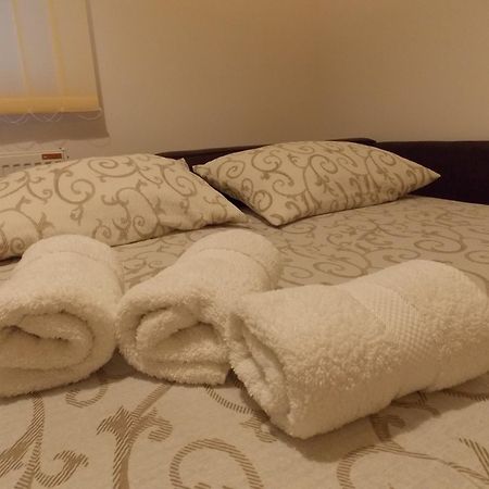 Kety Apartments 克拉古耶瓦茨 外观 照片