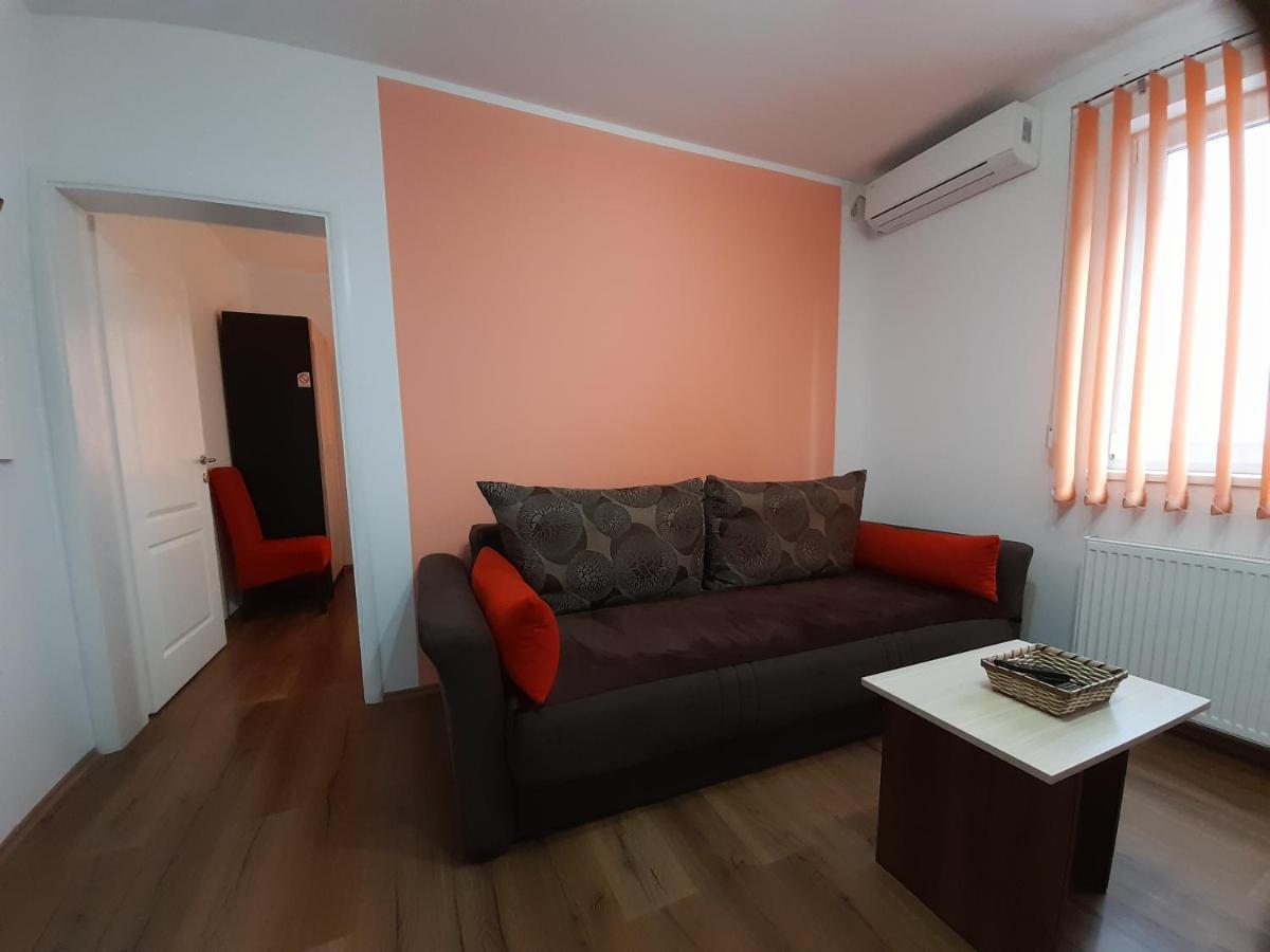 Kety Apartments 克拉古耶瓦茨 外观 照片