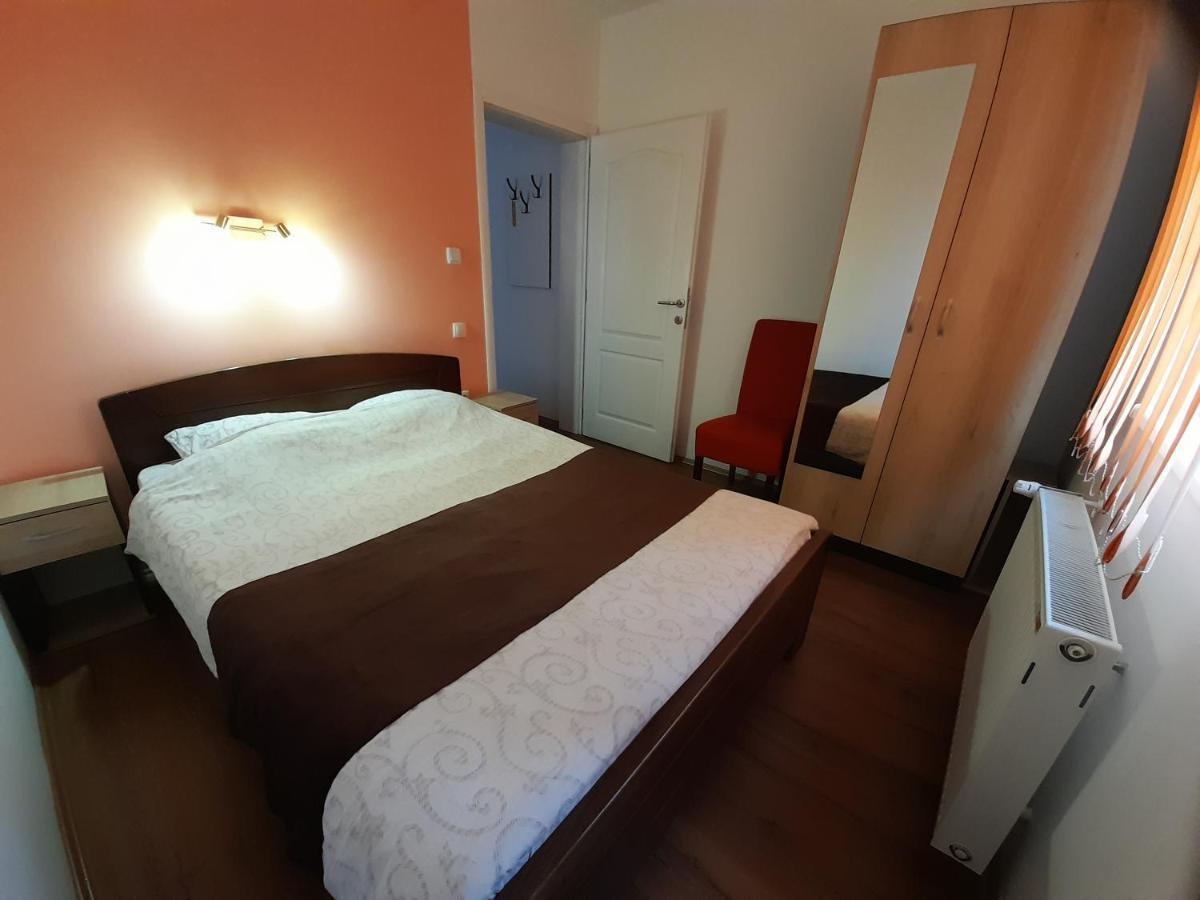 Kety Apartments 克拉古耶瓦茨 外观 照片