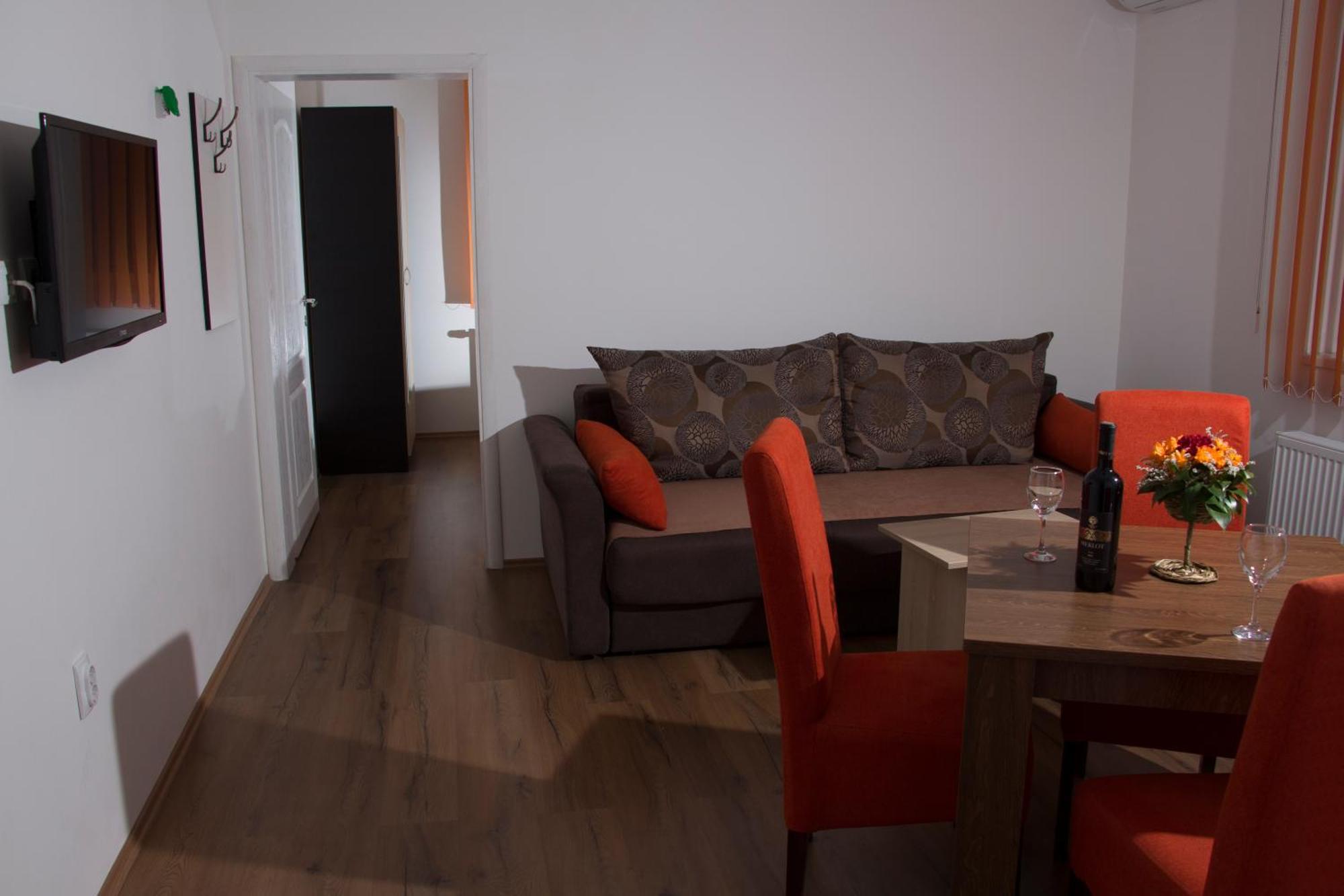 Kety Apartments 克拉古耶瓦茨 客房 照片