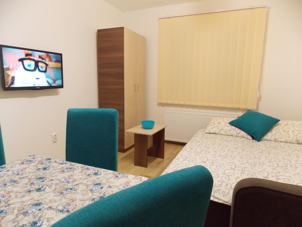 Kety Apartments 克拉古耶瓦茨 外观 照片